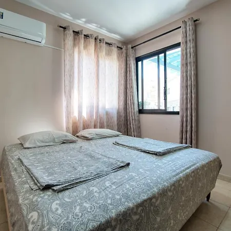 Beautiful 1 Bedroom 600 Meters From The Sea Venus Appartamento